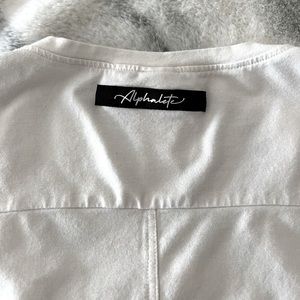 Alphalete Premium Viscose V-Neck Tee - Small - White